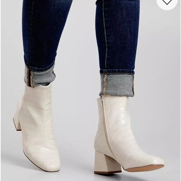 Steve Madden Nadalie Ankle Booties with Sleek Design Cream - Picture 9 of 9